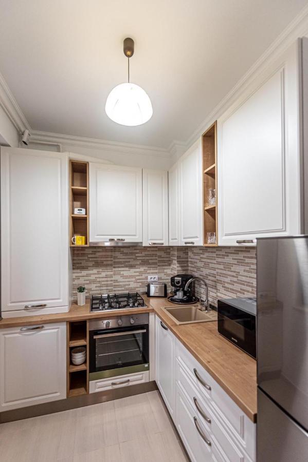 Apartment Sunset Lake View Mamaia Ngoại thất bức ảnh