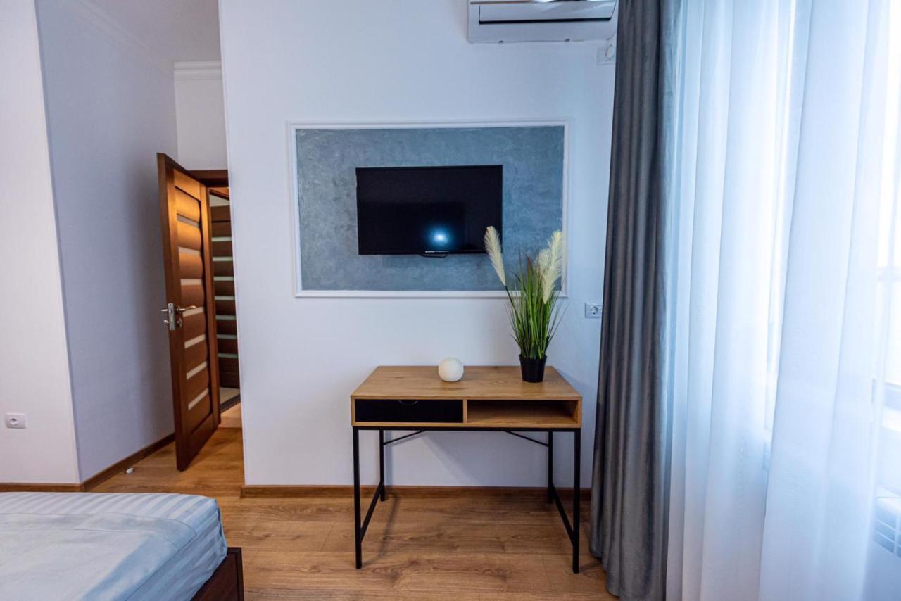 Apartment Sunset Lake View Mamaia Ngoại thất bức ảnh