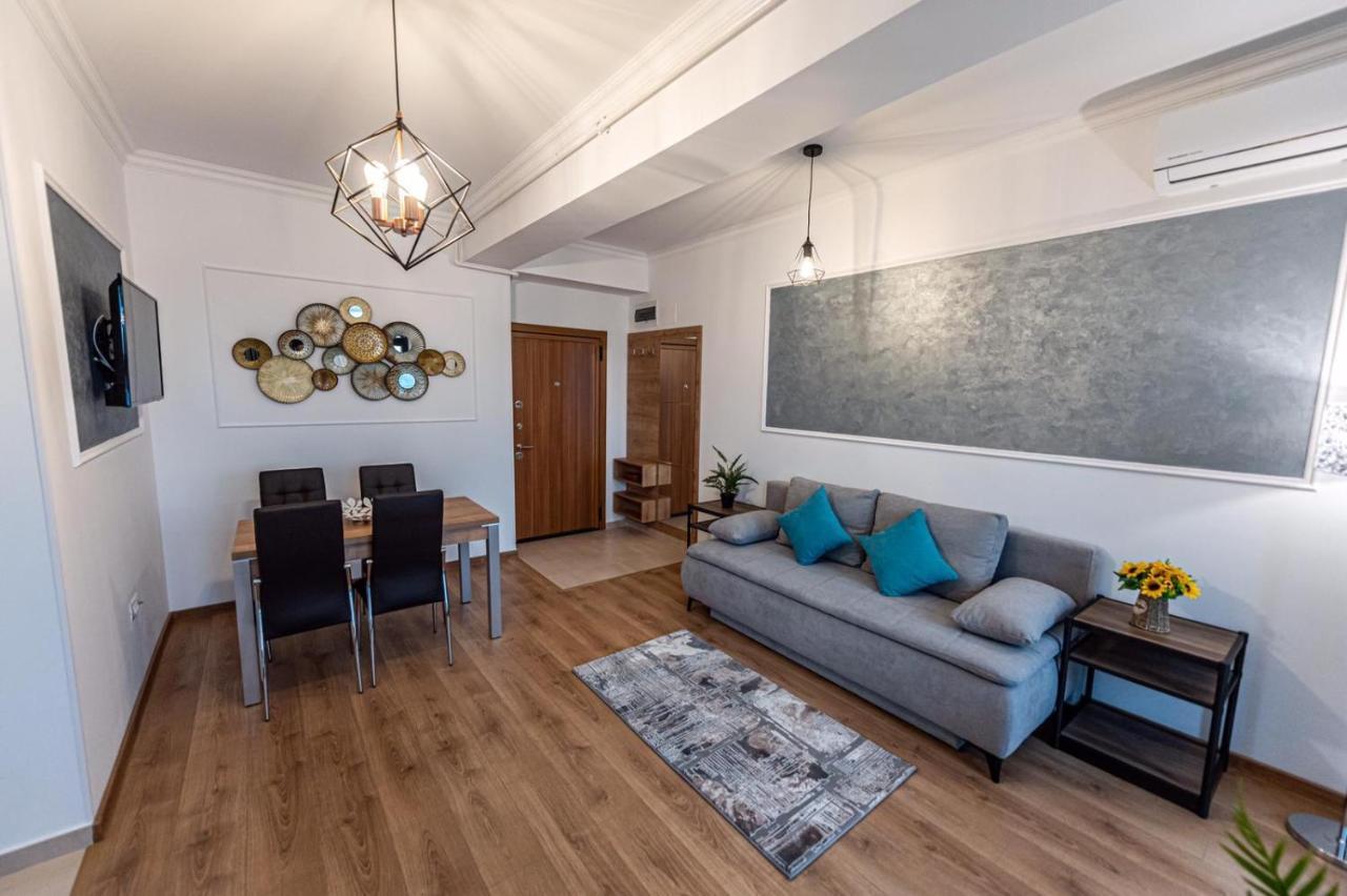 Apartment Sunset Lake View Mamaia Ngoại thất bức ảnh