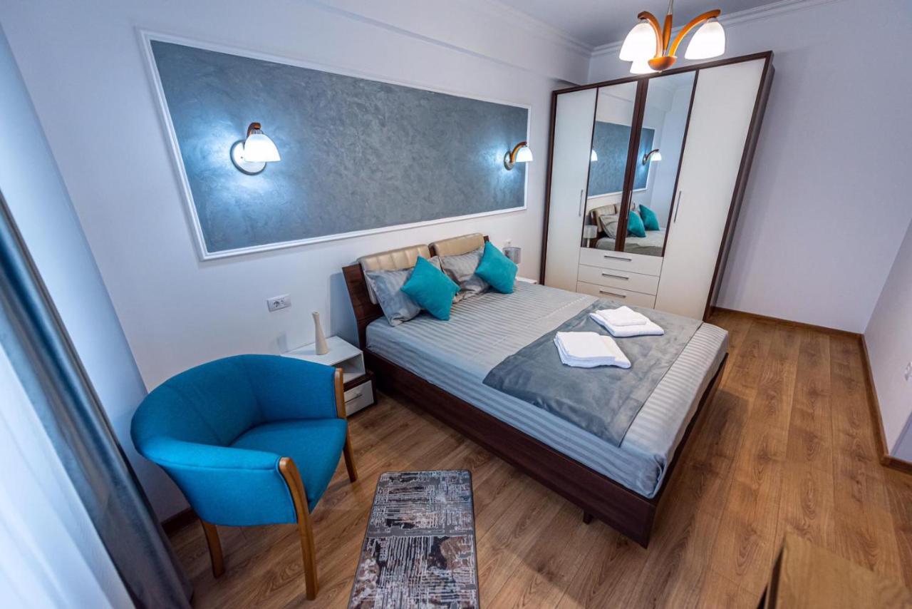 Apartment Sunset Lake View Mamaia Ngoại thất bức ảnh