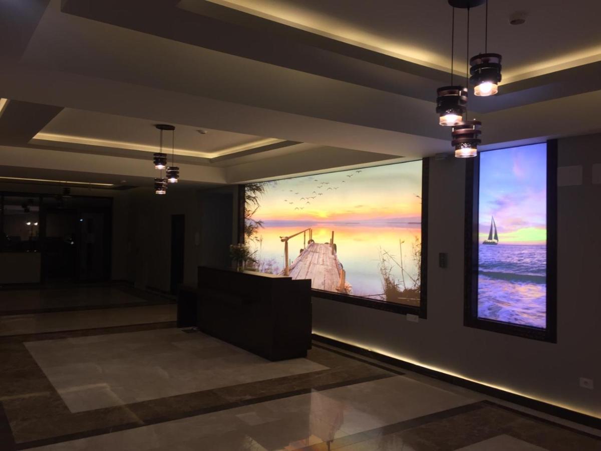 Apartment Sunset Lake View Mamaia Ngoại thất bức ảnh